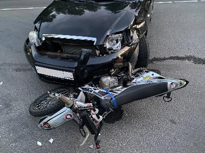 В Архангельске под колесами автомобиля погиб мотоциклист
